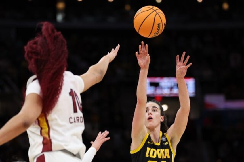 Caitlin Clark finished with 30 points but it was not enough to help Iowa to the US college