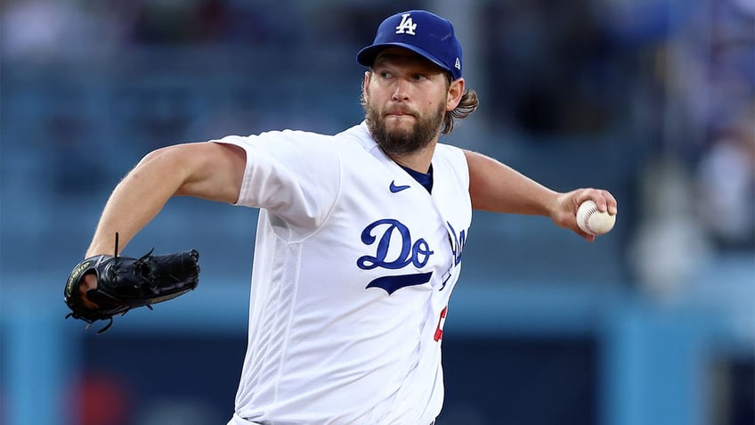 clayton kershaw undergoes shoulder surgery hopeful for summer return