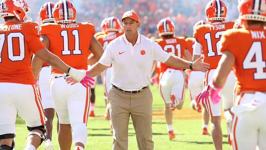 clemsons dabo swinney criticizes percentage of fans who bring negativity theyre part of the problem