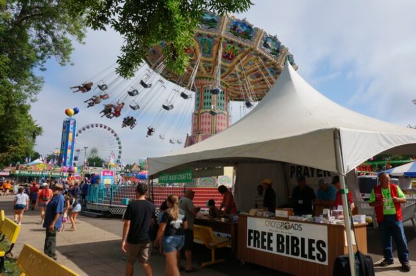 clergy dish up meatball sundaes pickle ice pops and a little faith at the minnesota state fair