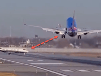 Close Call: Dramatic Video Captures Southwest Jet's Near Collision With Flexjet Jet 