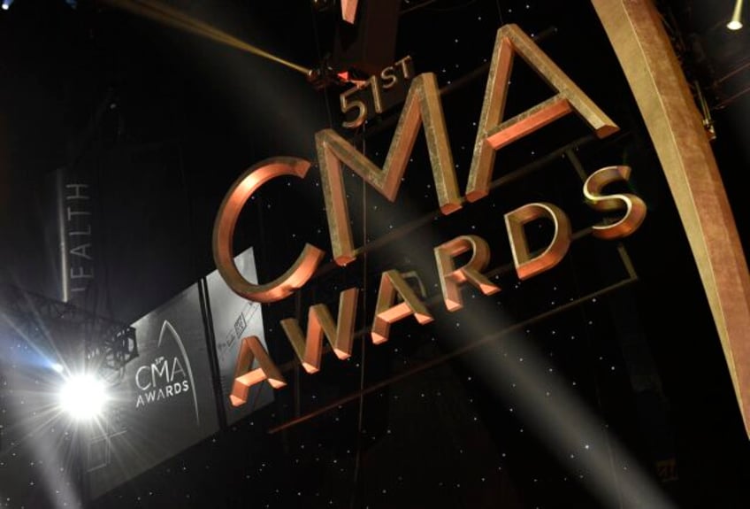 cma awards set to honor countrys superstars and emerging acts and pay tribute to jimmy buffett