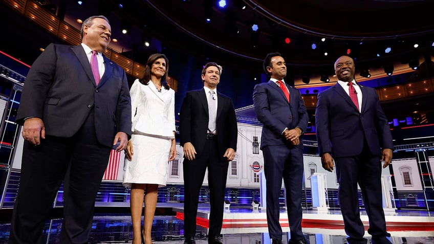 cnn announces republican debate at new hampshire college but school says no event exists