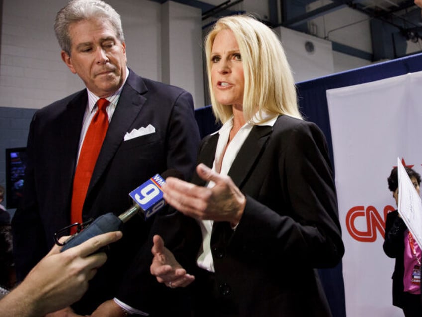 L-R) Ed Goeas, Alice Stewart and Bob Heckman speaking for Michele Bachman in the spin room