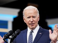CNN reporter raises eyebrows after linking out to Biden campaign merchandise