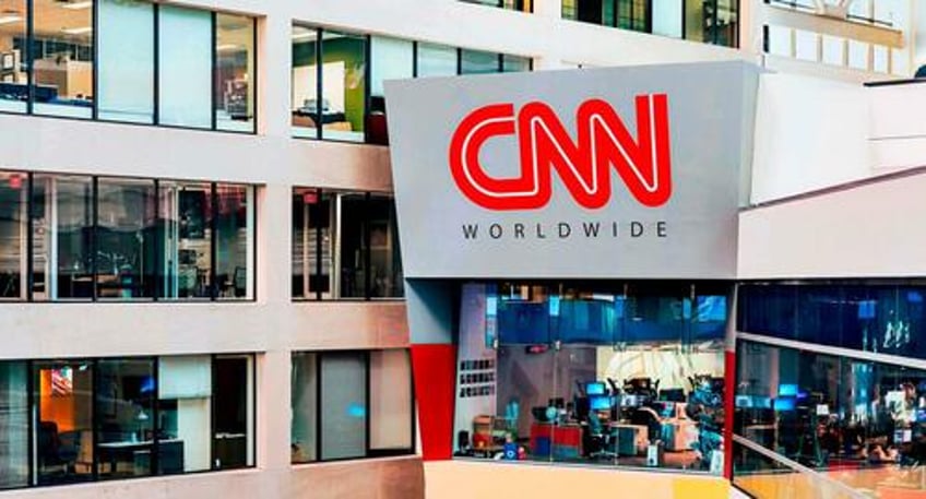 cnn sees lowest primetime ratings in three decades