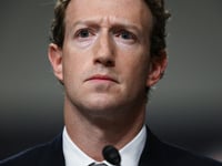 Co-Chair of Facebook ‘Supreme Court’ Says Mark Zuckerberg Is ‘Buckling to Political Pressure’