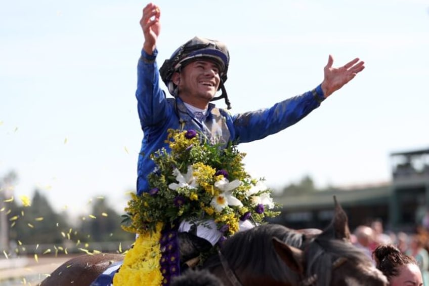 codys wish captures emotional breeders cup dirt mile win