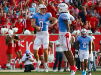 College football team to go forward with Houston-inspired blue unis despite NFL's cease-and-desist: report