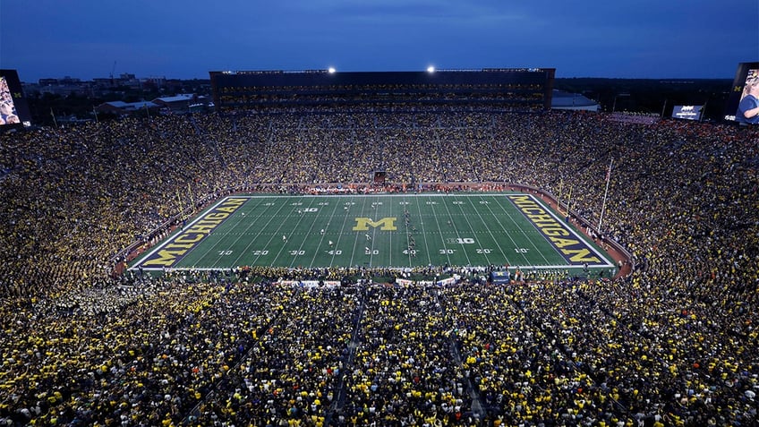 college football week 13 preview michigan ohio state take center stage in ann arbor