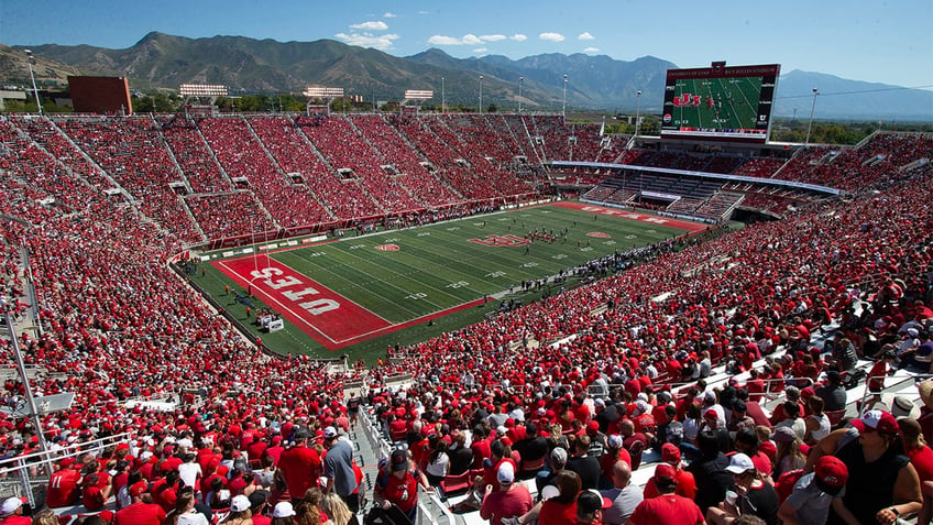 college football week 9 preview oregon travels to utah for major pac 12 clash