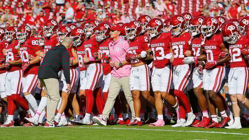 college football week 9 preview oregon travels to utah for major pac 12 clash
