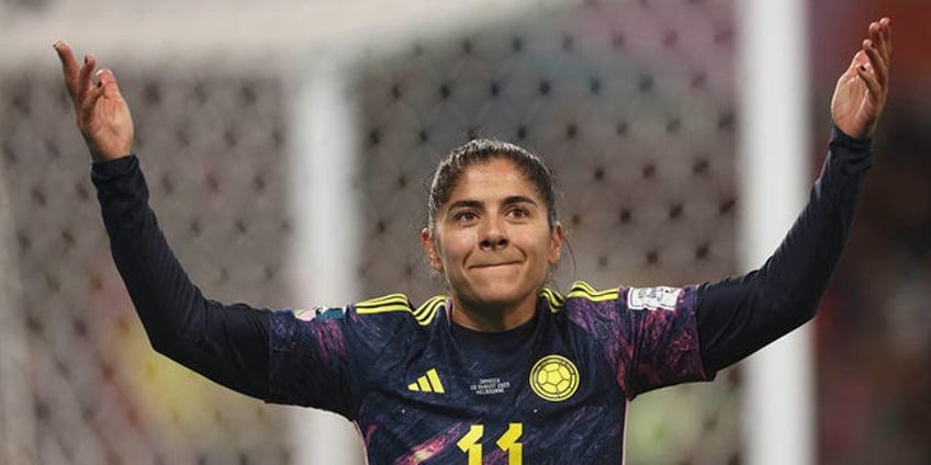 colombia edges jamaica to reach womens world cup quarterfinals for first time