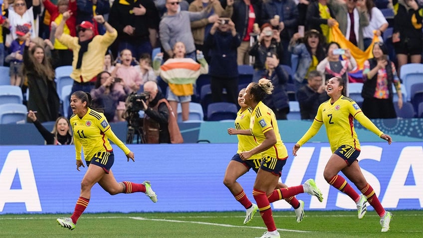 colombia won their first game of womens world cup without head coach nelson abadia due to suspension