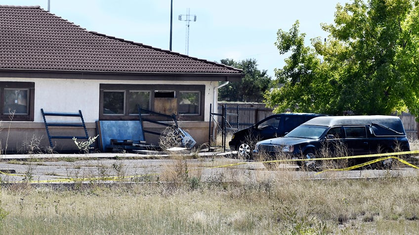 colorado funeral home owners face charges after discovery of 190 decomposing bodies