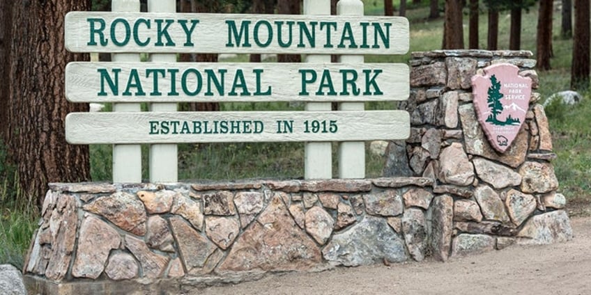 colorado womans body recovered after falling 300 feet from rocky national park peak