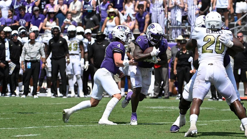 colorados deion sanders says he told injured tcu player to get back in this game during viral moment