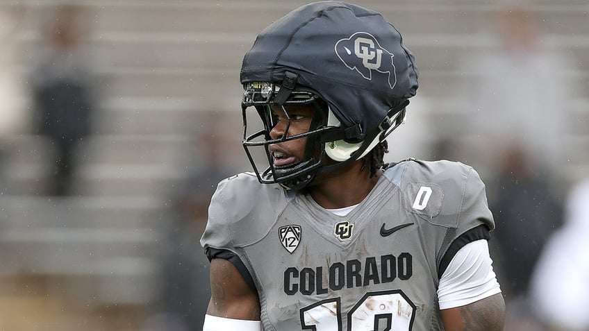 Travis Hunter at the spring game