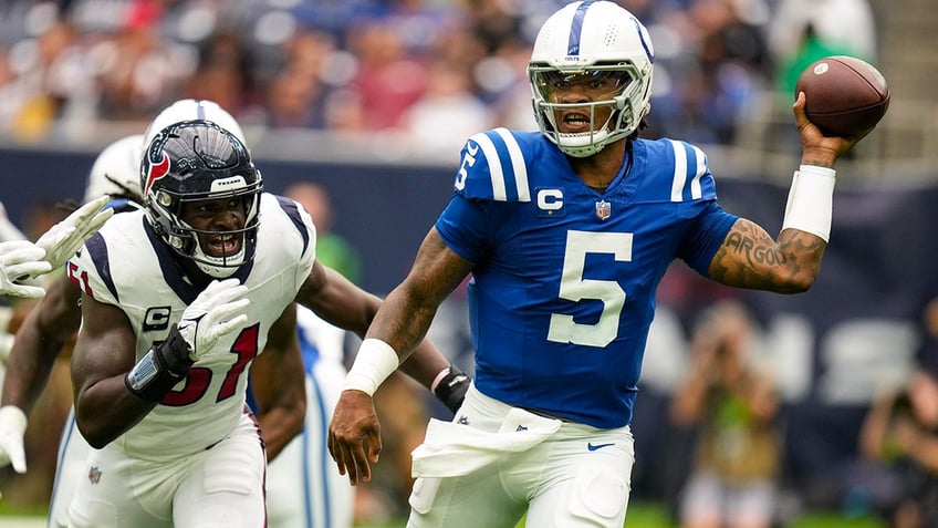 colts anthony richardson leaves game with concussion after scoring 2 touchdowns