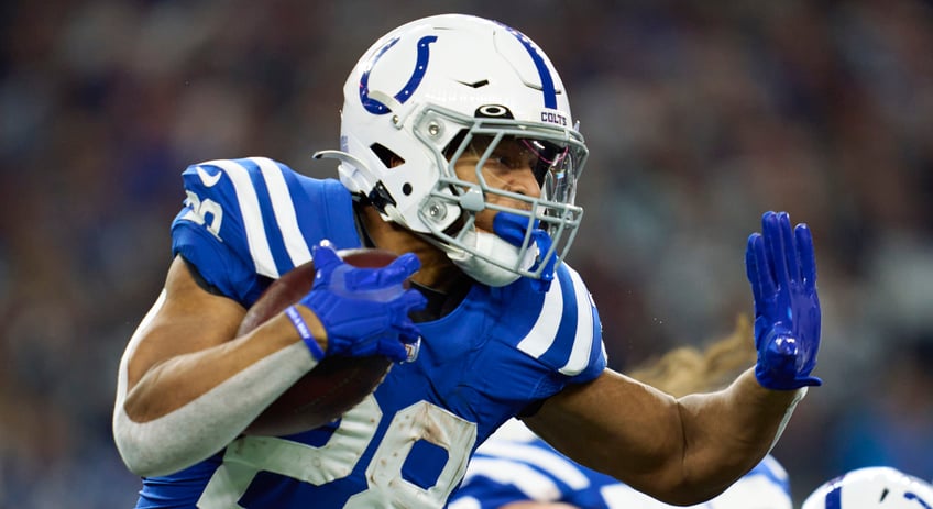 colts owner rules outs trade for jonathan taylor despite request from star rb report