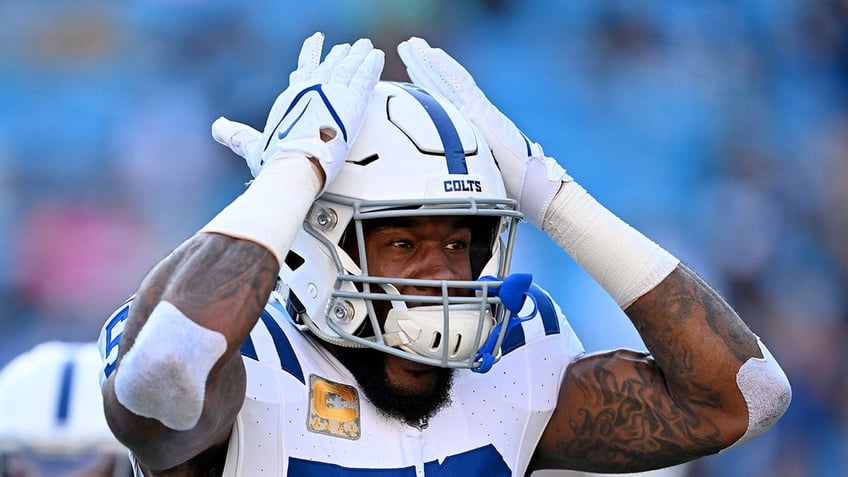 colts place all pro linebacker shaquille leonard on waivers in shocking move