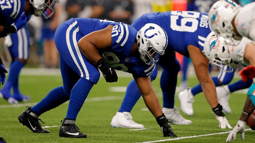 colts starting defensive lineman suspended 6 games due to peds