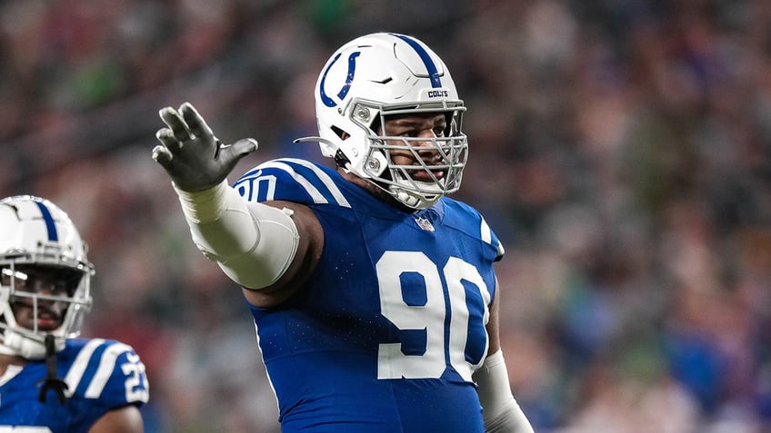 colts starting defensive lineman suspended 6 games due to peds