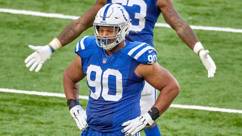 colts starting defensive lineman suspended 6 games due to peds