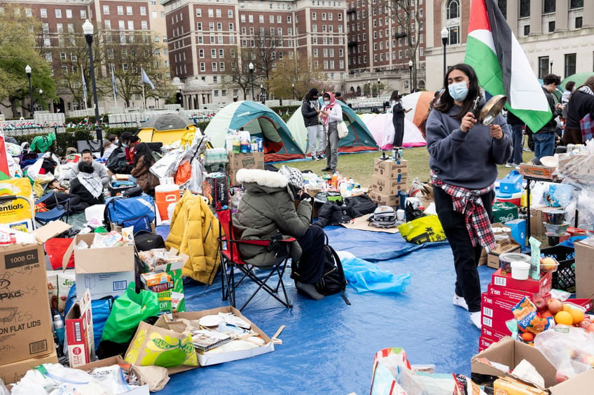 columbia moves to virtual classes as pro palestinian protests erupt