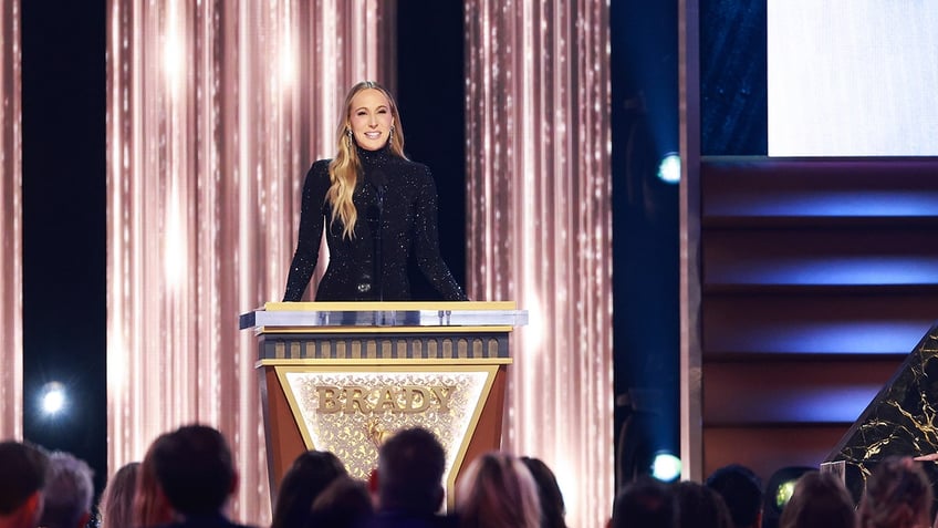 Nikki Glaser at Tom Brady roast