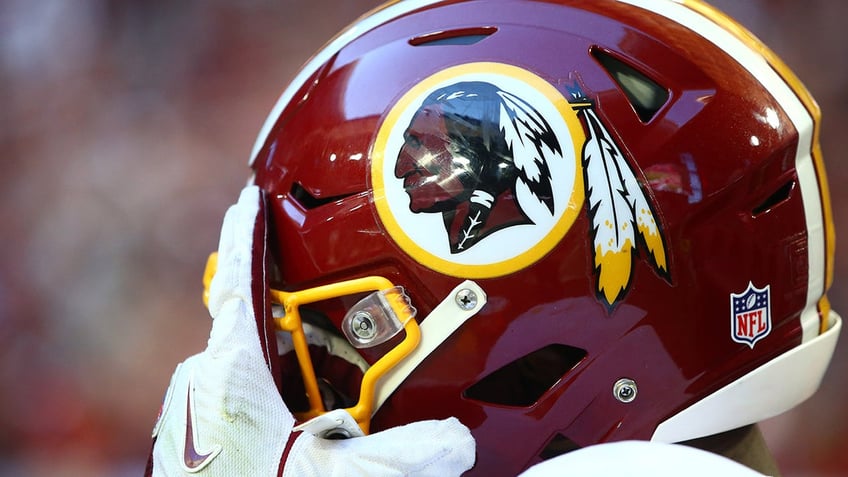 Look at the Redskins helmet