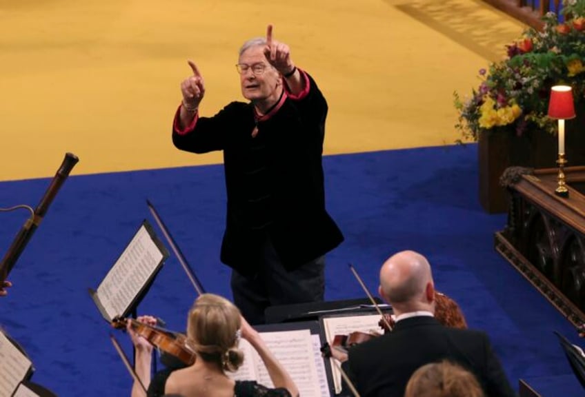 conductor john eliot gardiner pulls out of future engagements after allegedly hitting a singer