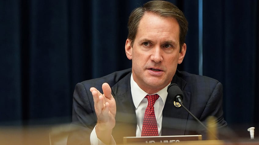 Jim Himes closeup shot from congressional hearing