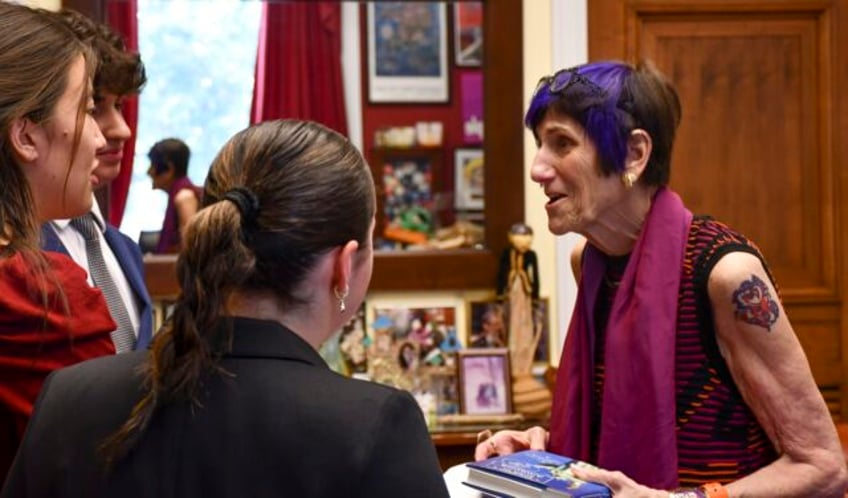 connecticut us rep rosa delauro gets inked at age 80 alongside her 18 year old granddaughter