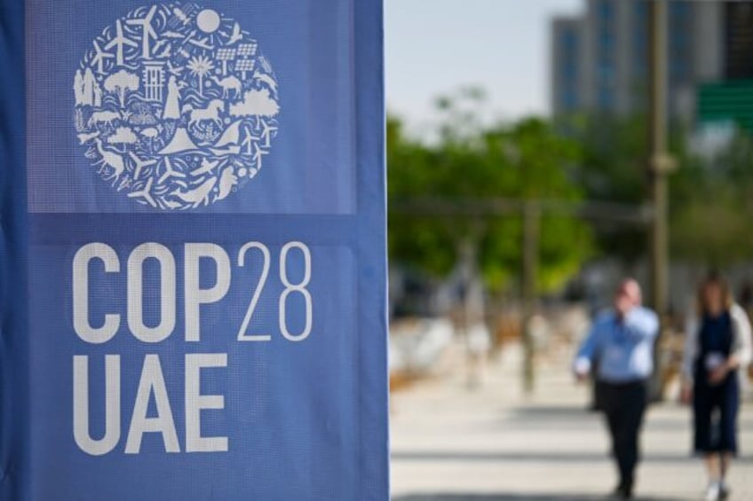 cop28 puts out welcome mat to lobbyists