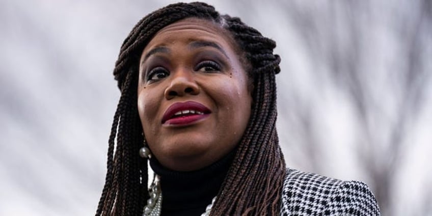 cori bush slapped with ethics complaint alleging she abused government resources for campaign purposes