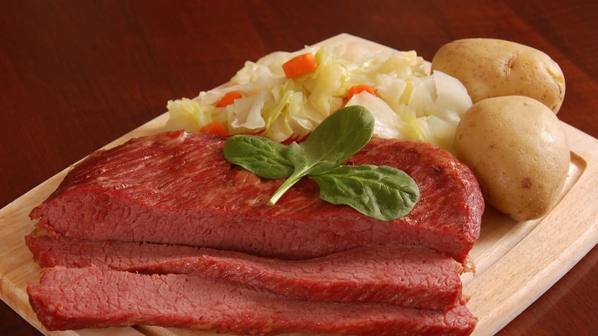 corned beef and cabbage on st patricks day may serve up some nutritious benefits