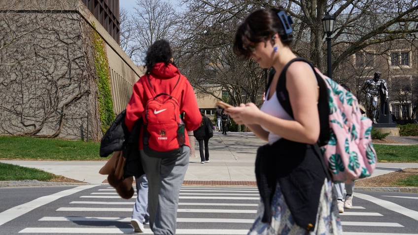 cornell medical school offering free anti racism course helps students apologize for old social media posts