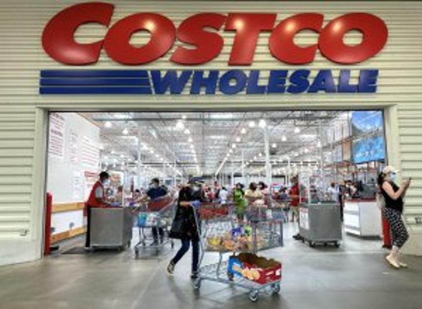 Costco brings back Coke to pair with beloved $1.50 food court hot dogs