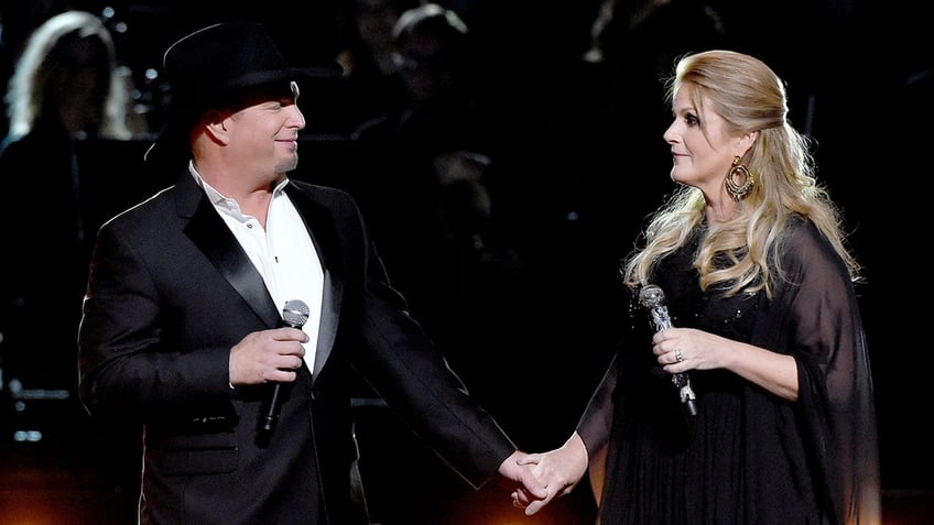 country music couples tim mcgraw faith hill and garth brooks trisha yearwood share tips to lasting marriages