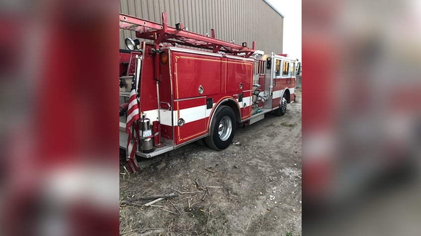 Another view of fake Oregon fire truck