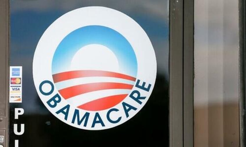 court temporarily blocks obamacare coverage to dreamers in 19 states