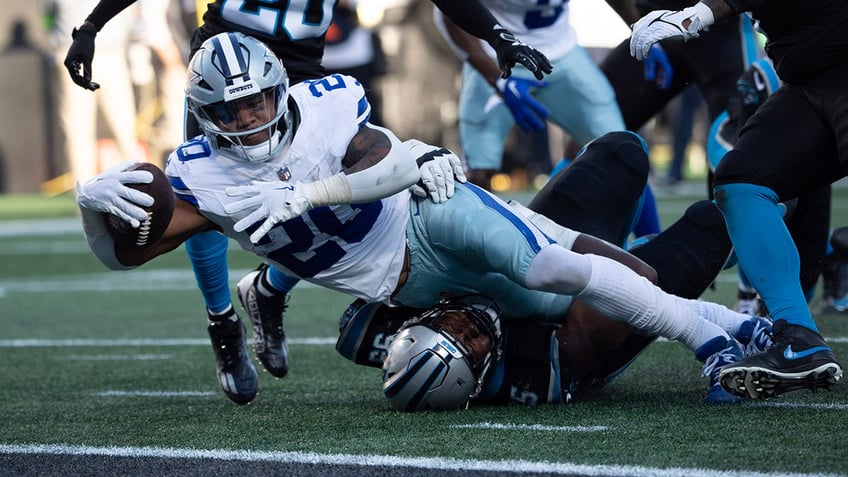 cowboys daron bland ties nfl record with another pick 6 in win over panthers