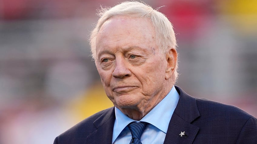 Jerry Jones vs 49ers