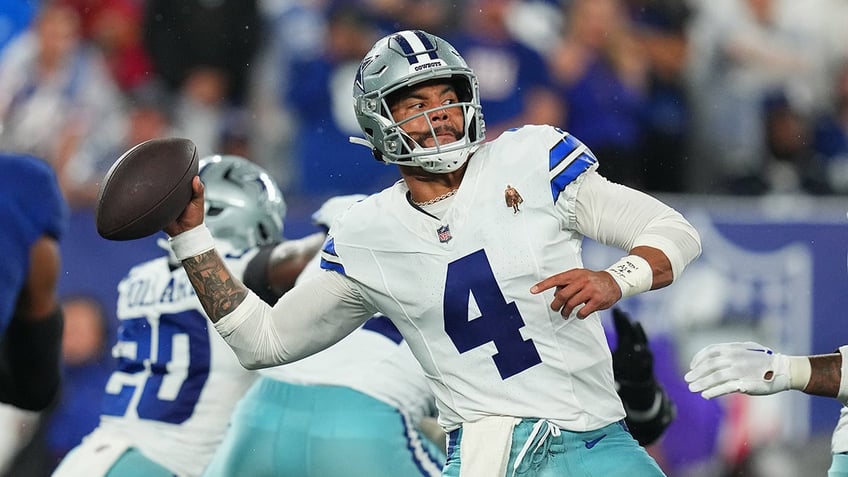 cowboys embarrass giants on the road to pick up first win of 2023 season