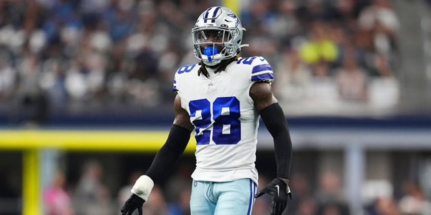 cowboys ink malik hooker to 3 year extension dallas secondary keeps getting paid report