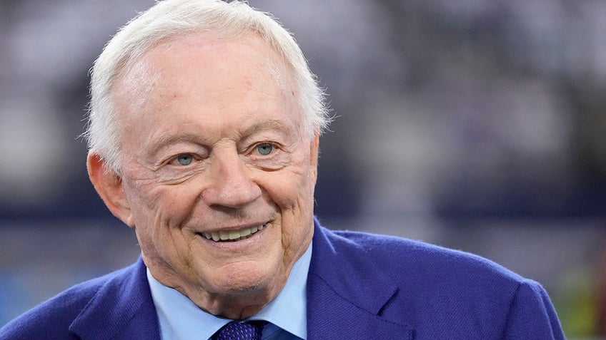 Jerry Jones smiles