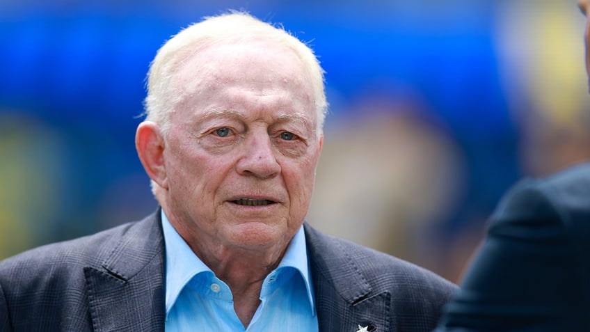 Jerry Jones in Los Angeles