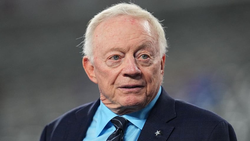 Jerry Jones at MetLife Stadium