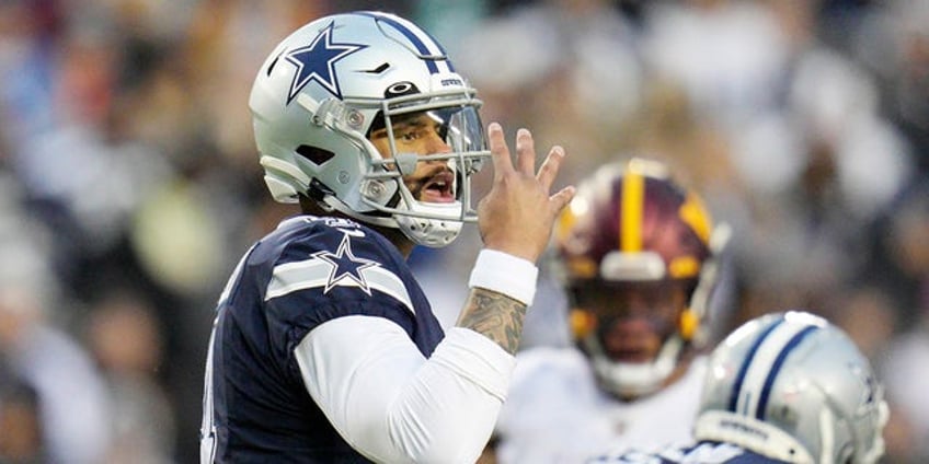 cowboys trevon diggs barks at dak prescott during heated training camp practice shut yo b a up